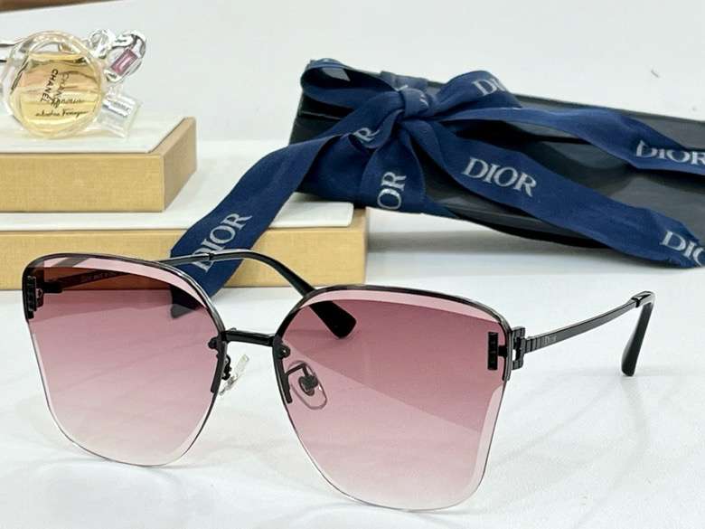 Picture of Dior Sunglasses _SKUfw56576033fw